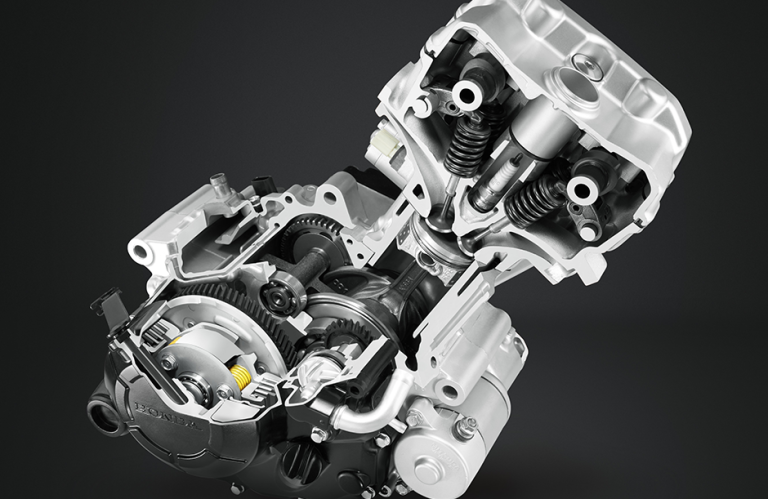 Động cơ DOHC 150cc đầy uy lực